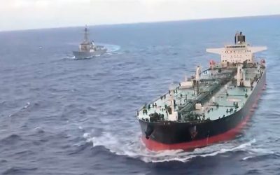 Fuerzas armadas de EU. abordan buque petrolero en océano Índico
