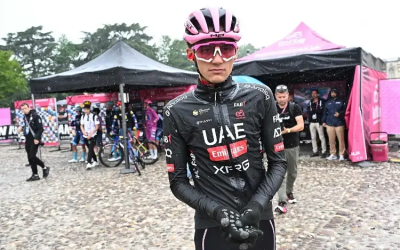 Mexicano Isaac del Toro gana la sexta etapa del UAE Tour