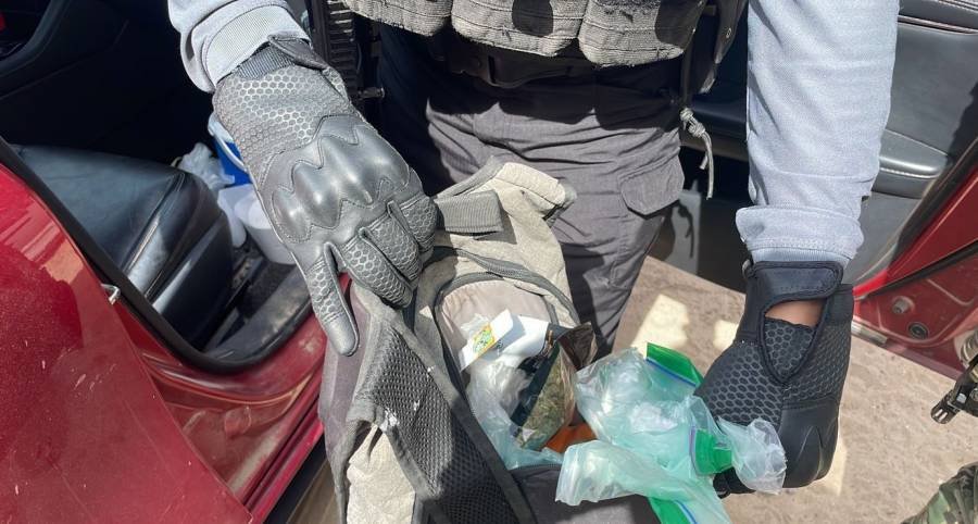 Marina y fuerzas de seguridad aseguran drogas y vehículos en operativos en Sonora