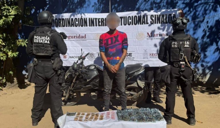 Operativos dejan tres detenidos; aseguran armas, drogas y vehículo robado en Mazatlán y Culiacán