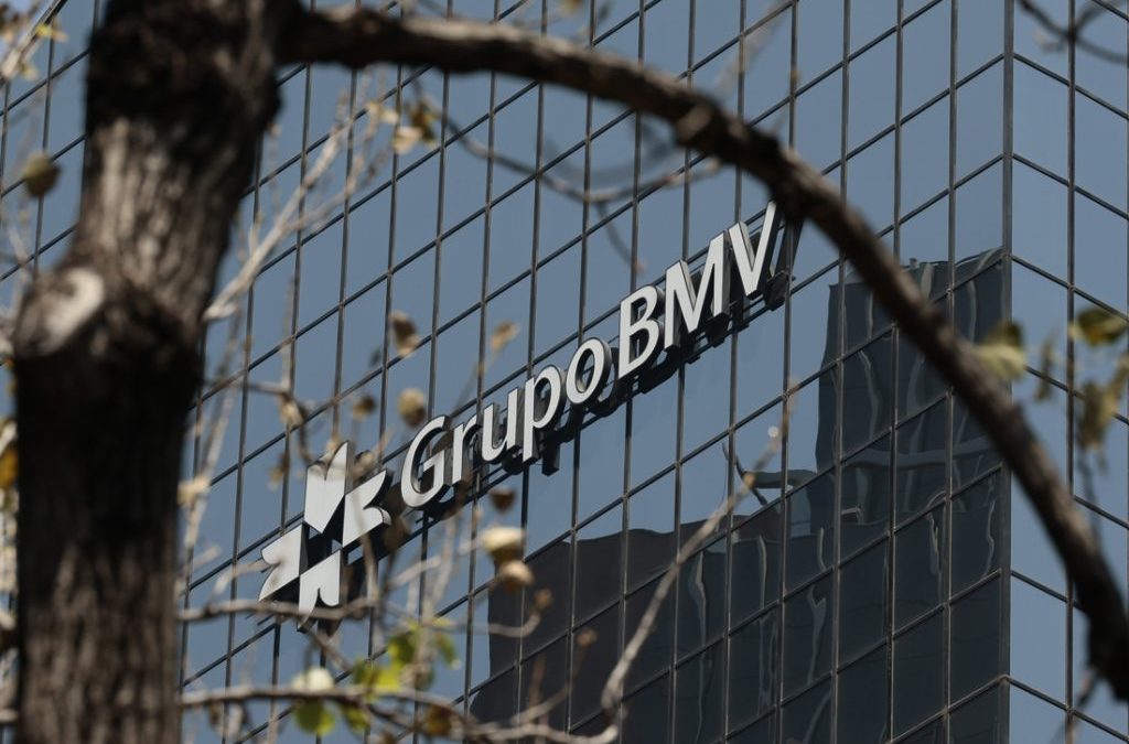 Gana la Bolsa Mexicana 0.35% y suma su tercer avance al hilo