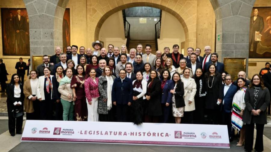 Servidores públicos deben concentrarse en el bienestar social y no distraerse en asuntos ajenos: Segob