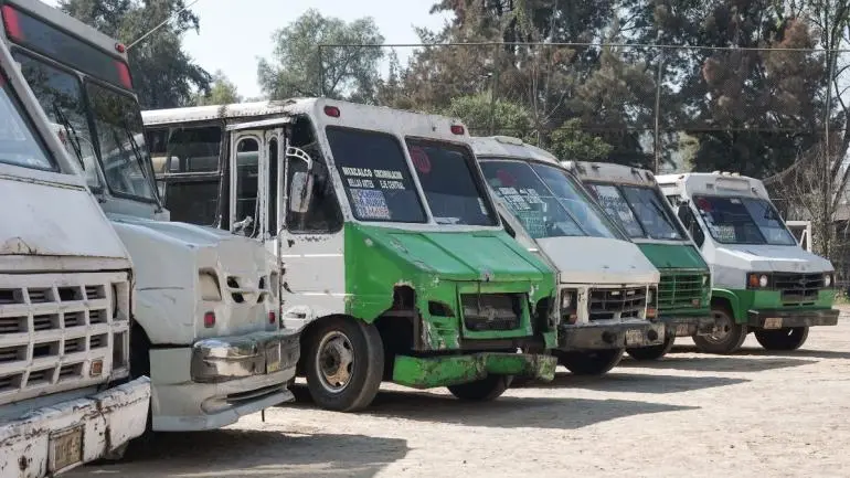 Acelera Brugada transición energética e inicia el retiro de microbuses