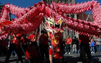 Desfile de dragones y leones da la bienvenida al Año Nuevo chino en CDMX