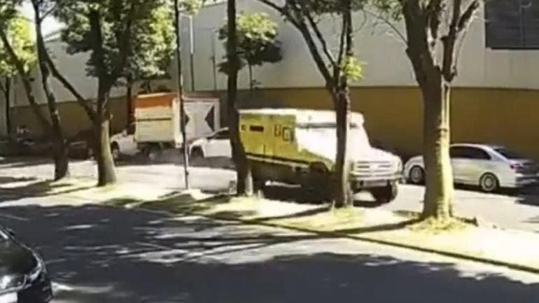 Embiste unidad de valores a franelero en Coapa