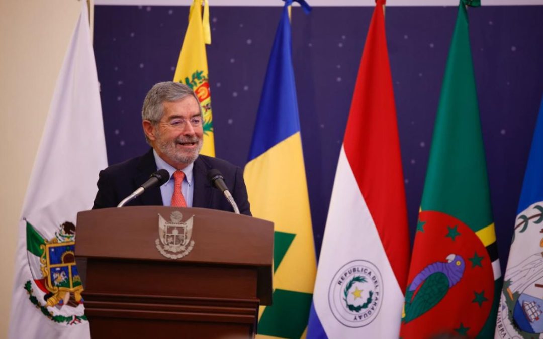 Canciller De la Fuente destaca la investigación y tecnología en primera asamblea ALCE