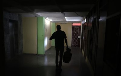 Sin petróleo, sin vuelos y con un peso en mínimos: Cuba cruje bajo la presión de Estados Unidos