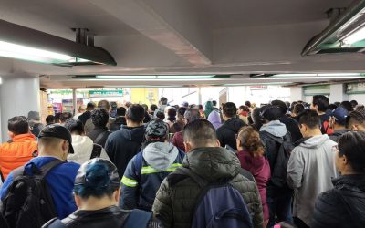 Revisión a trenes y vías retrasan el servicio en el Metro CDMX