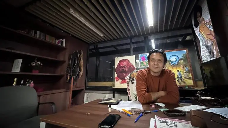 Cumple Marx Arriaga 90 horas en la SEP y se niega a aceptar destitución