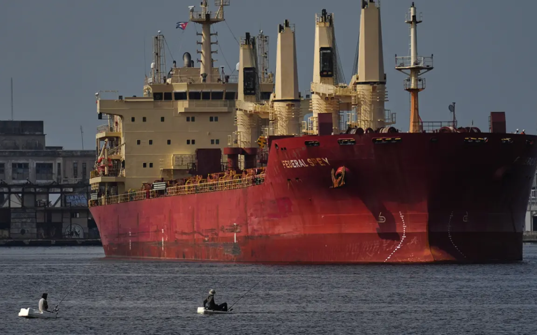 Embajada México desmiente envío clandestino de petróleo a Cuba