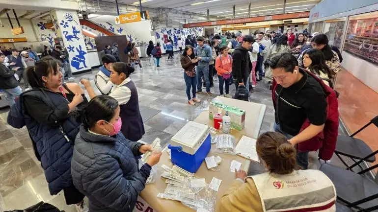 Instalarán más de 300 puntos de vacunación contra el sarampión en CDMX