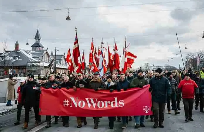 Veteranos daneses protestan contra EU