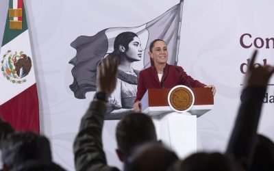 Destaca Sheinbaum contratación histórica de casi 14 mil médicas y médicos especialistas