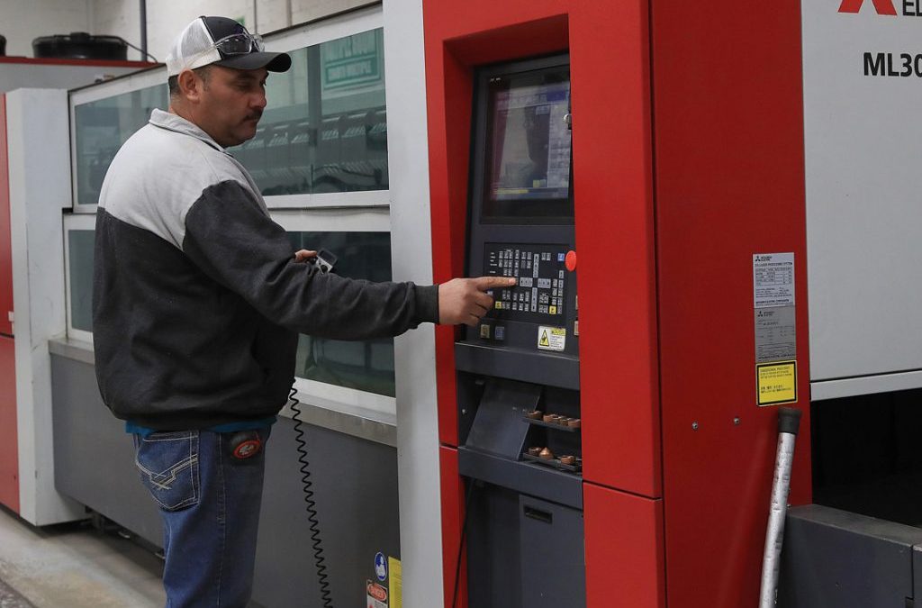 Cayó inversión fija bruta de México un 6.7% en 2025