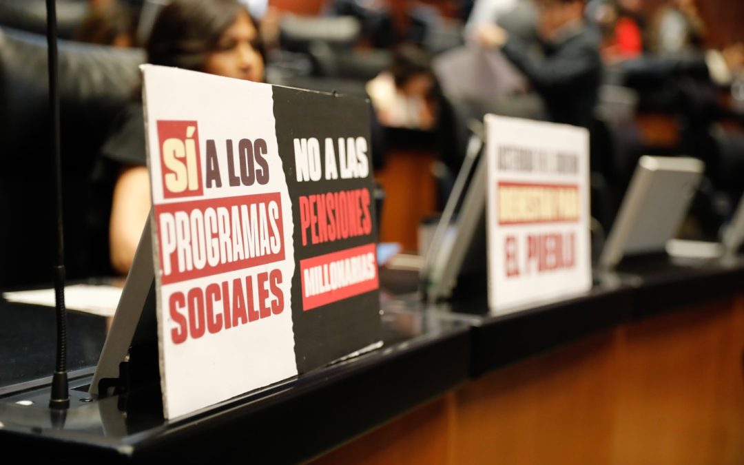 Avalan senadores iniciativa presidencial para acotar “pensiones doradas”