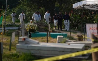 Hallan restos de 25 personas en el Panteón Civil de Dolores