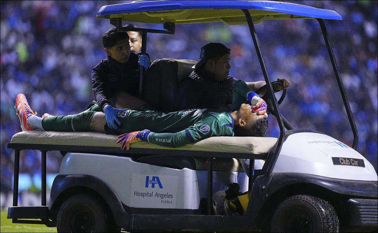 Kevin Mier reaparece con Cruz Azul