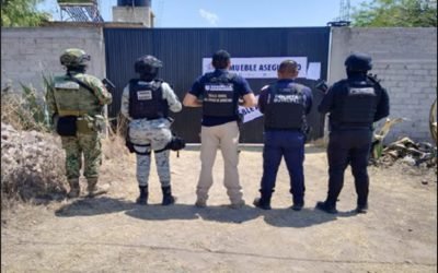Ejército y GN aseguraron un arsenal en Querétaro.