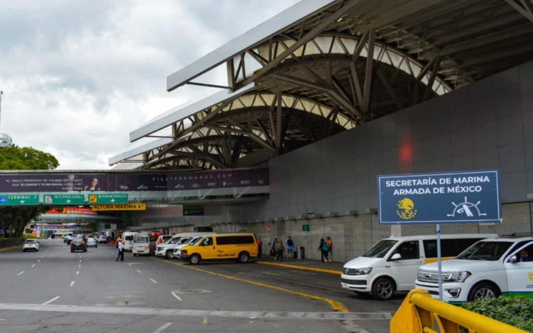 Inician operativos en AICM contra taxis por aplicación