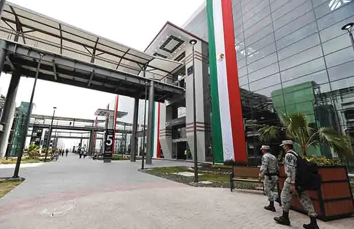 Bajan usuarios extranjeros en AIFA