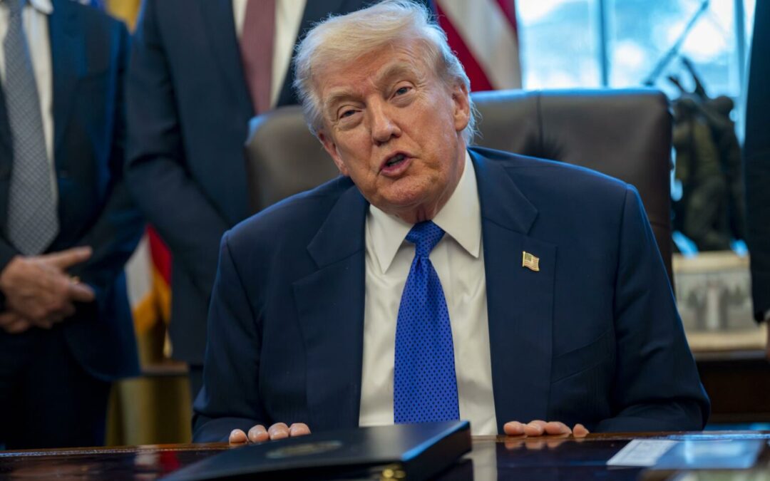 Trump ordena detener ataques contra infraestructura energética de Irán