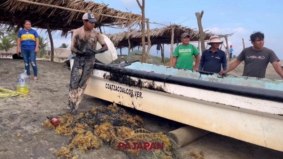 Derrame de petróleo en costas de Veracruz cumple 12 días
