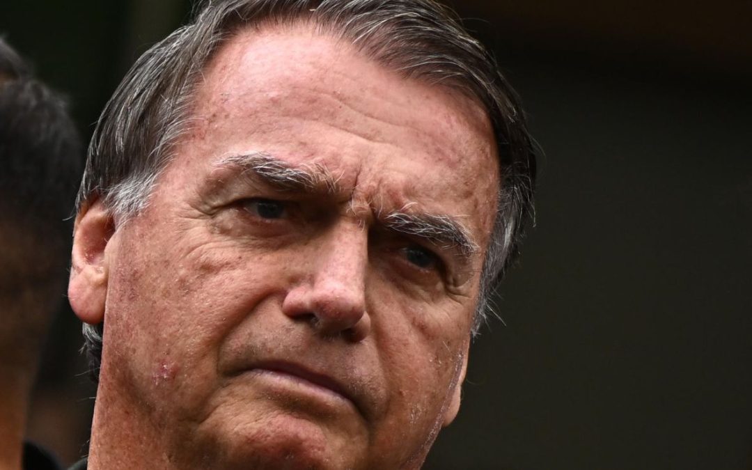 Bolsonaro es trasladado a un hospital tras presentar escalofríos y vómitos