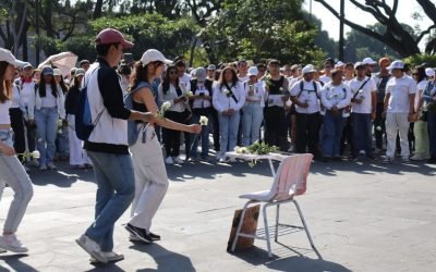 Marchan en Cuernavaca por desaparición de Kimberly Joselín, estudiante de la UAEM