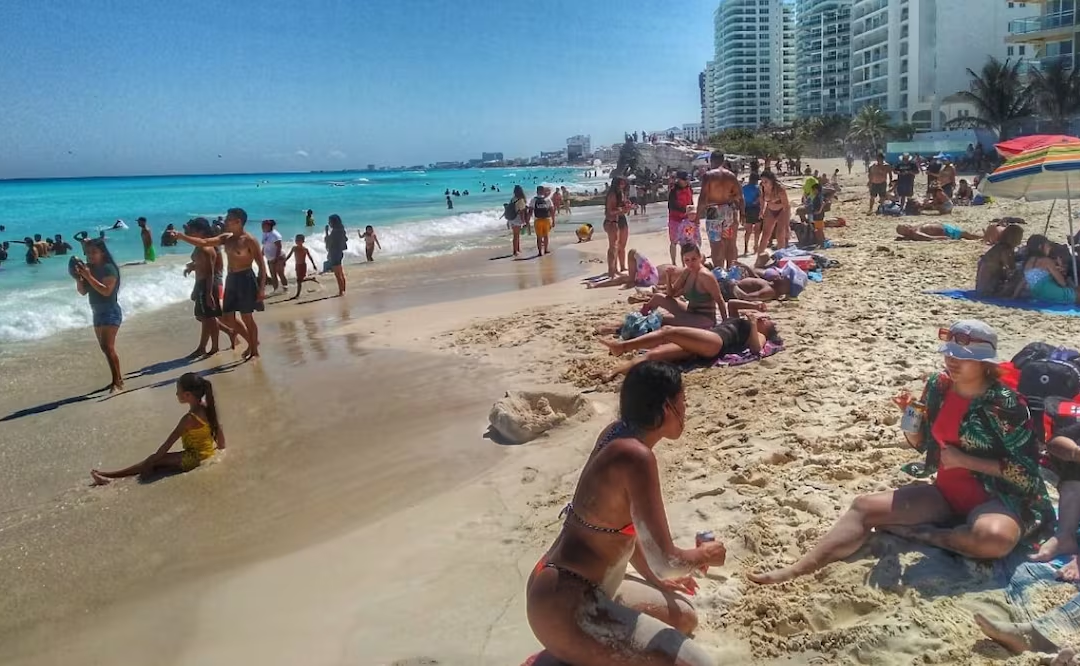 Playas de Puerto Vallarta registran afluencia normal a una semana de hechos violentos