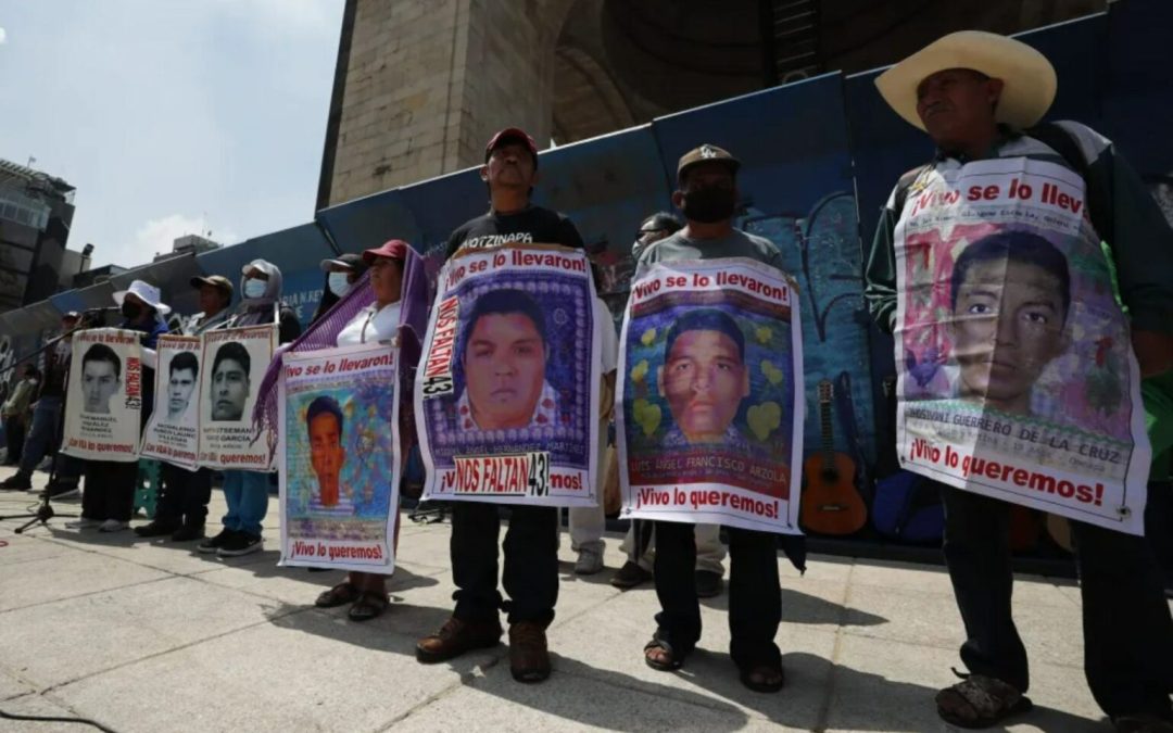 Juez ordena al Ejército mexicano entregar información de inteligencia sobre Caso Ayotzinapa