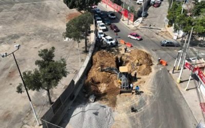 Socavón en Circuito Estadio Azteca habría sido causado por fuga en colector antiguo