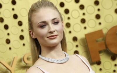 Tomb Raider paralizado por la lesión en la espalda de Sophie Turner