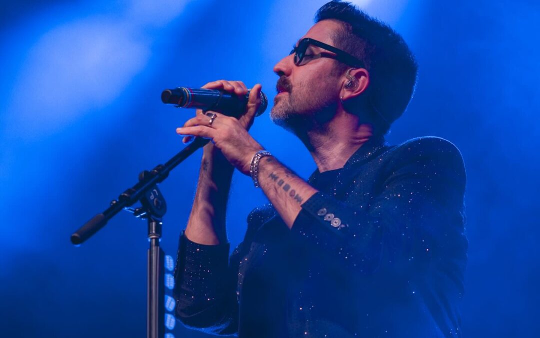 25 años de emociones: Alex Ubago regresa a México para un tour lleno de recuerdos