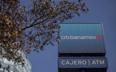 Releva Banamex a su director en plena transición hacia su salida a la bolsa