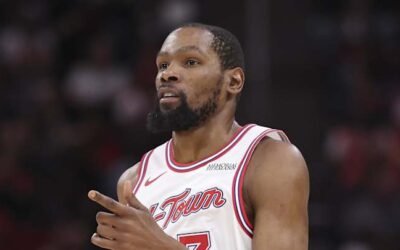 Kevin Durant se pierde juego 1 de playoffs por lesión