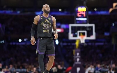 Enfrentarán los Lakers a Rockets sin Doncic ni Reaves en su búsqueda por el anillo