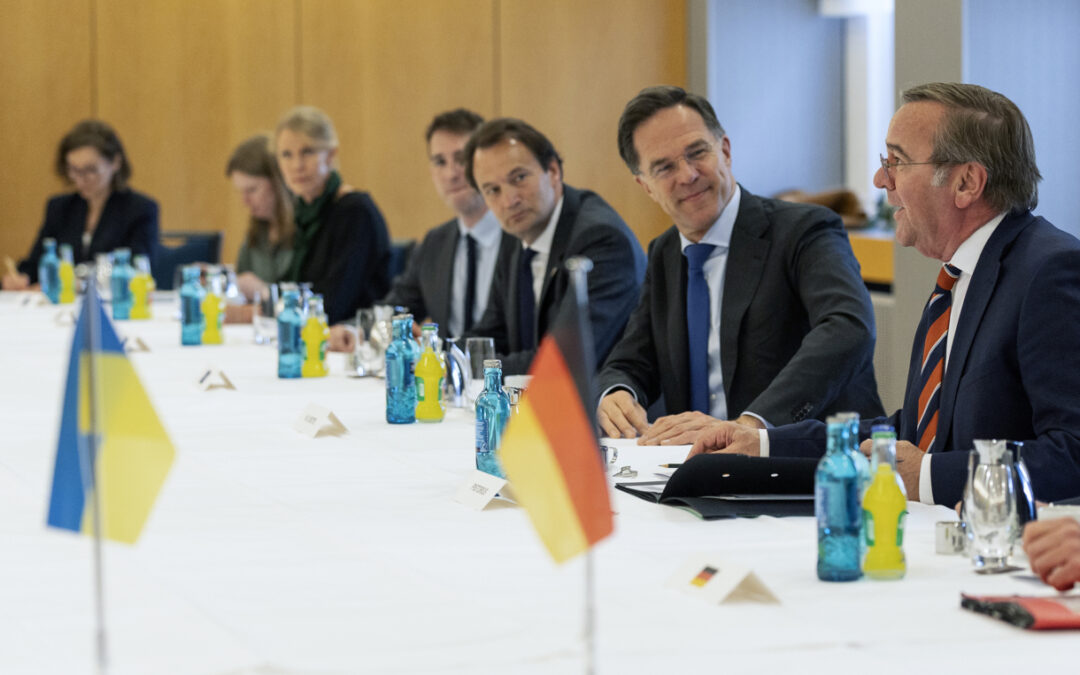 Instan OTAN y aliados de Ucrania a no flaquear en apoyo militar pese a guerra de Irán