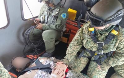 Buzos militares rescataron con vida a minero en  El Rosario, Sin.