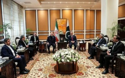 EU e Irán inician conversaciones de paz en Pakistán
