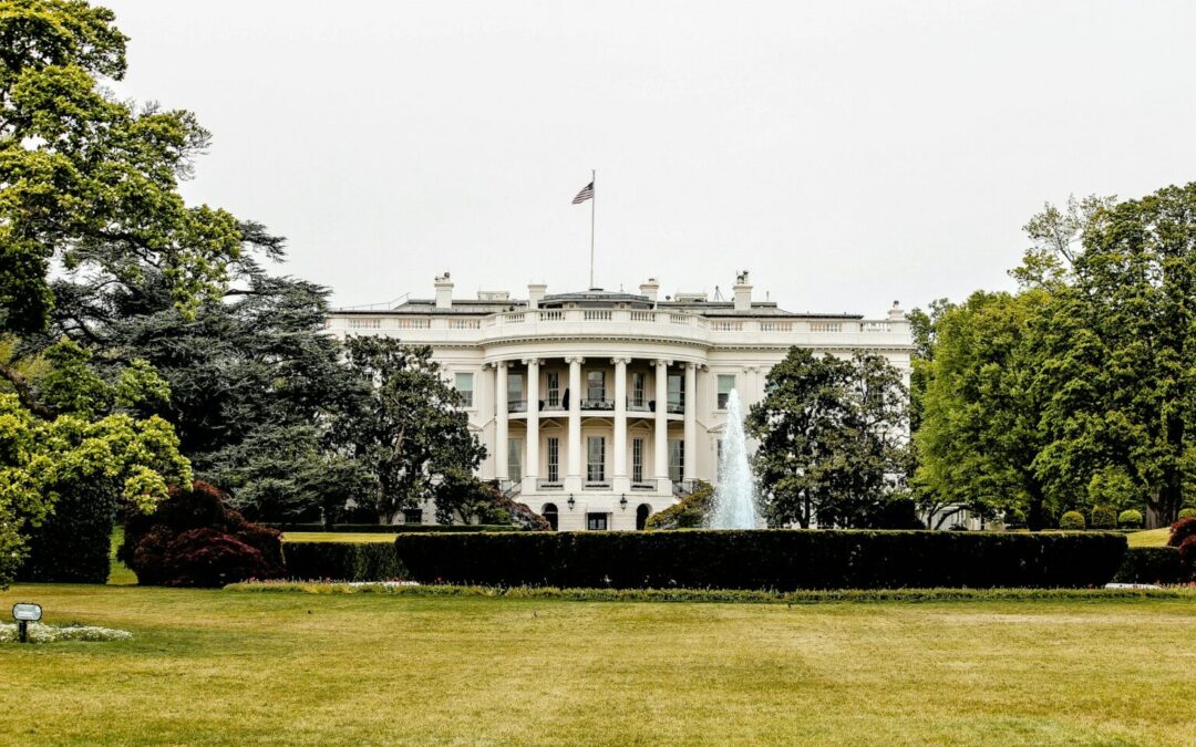 Reportan disparos cerca de la Casa Blanca