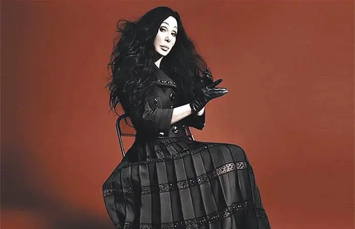 Cher pierde tutela sobre bienes de su hijo Elijah Blue