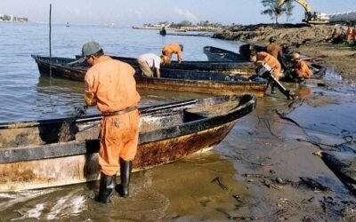 Anuncian apoyo de $15 mil para cada pescador afectado por derrame en el Golfo