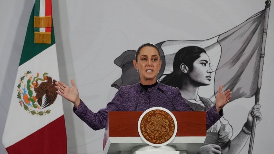 Sheinbaum niega la presencia de hidrocarburos en costas de EU por derrame en el Golfo de México