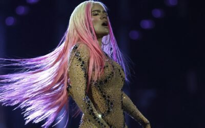 Karol G hace historia en Coachella: La «Bichota» se corona como la primera latina en encabezar el festival