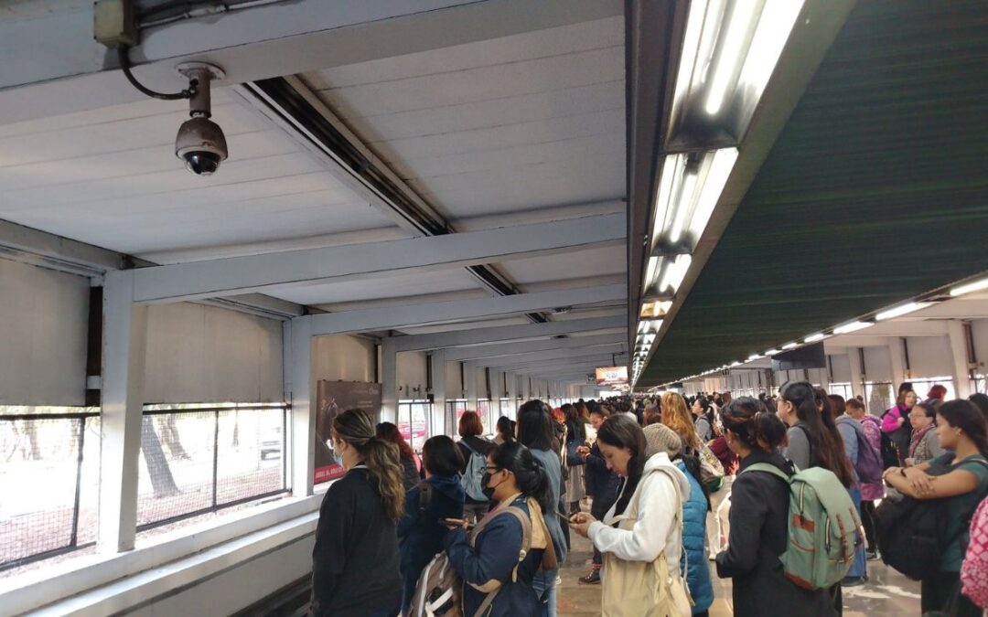 Metro CDMX advierte afluencia alta en cinco líneas