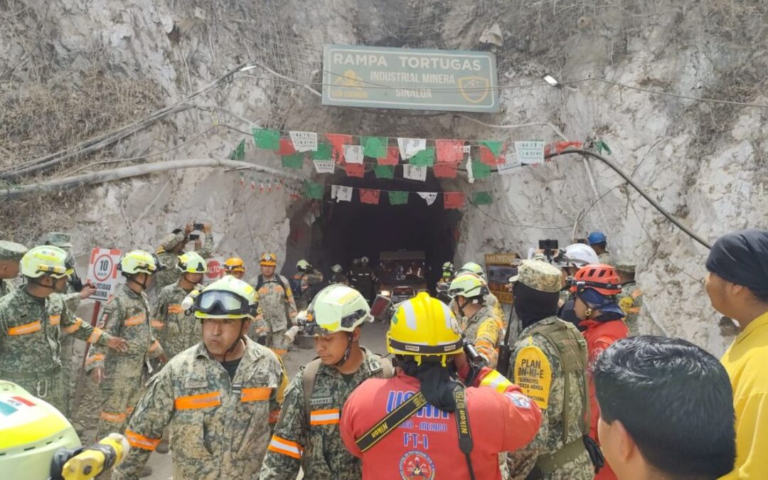 Rescatan al minero Rafael Francisco Zapata, localizado con vida tras 14 días del derrumbe en Sonora