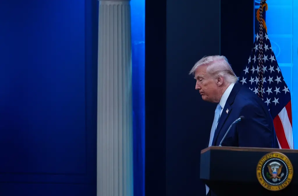 Trump anuncia diálogo de paz con Irán en Pakistán