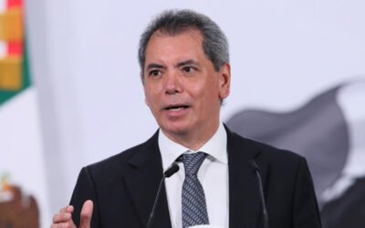 Bloquea Hacienda cuentas de Rubén Rocha y otros 9 funcionarios