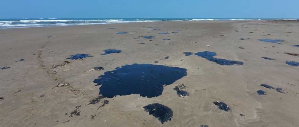 Denuncia Greenpeace a Pemex por grave derrame en el Golfo de México y ocultamiento de información