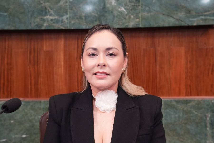 Yeraldine Bonilla,  Gobernadora Interina de Sinaloa. (Era la Sria. Gral. de Gobierno con Rocha Moya)
